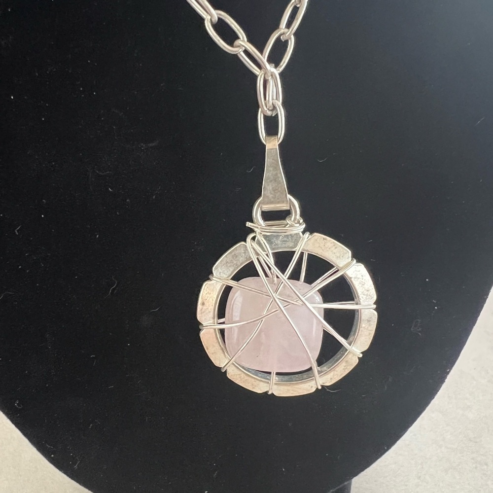 Silver and Pink Stone Wire Pendant Necklace